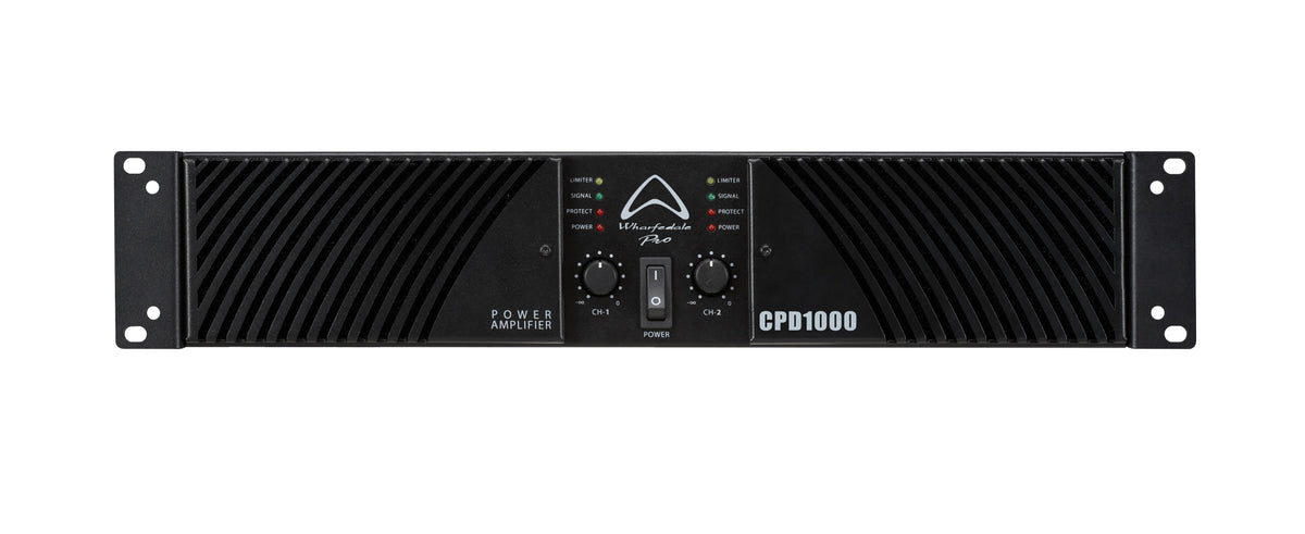 Wharfedale Pro CPD1000 forsterker med kontroller og indikatorer for strømnivå og lyddrift.