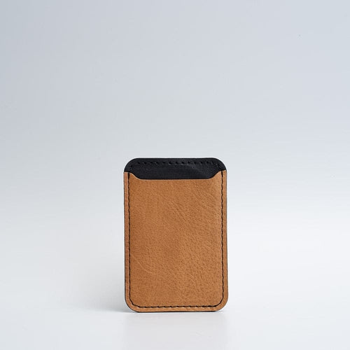 Leather Wallet compatible with MagSafe - Two colors: handcrafted, premium leather cardholder in tan and black.