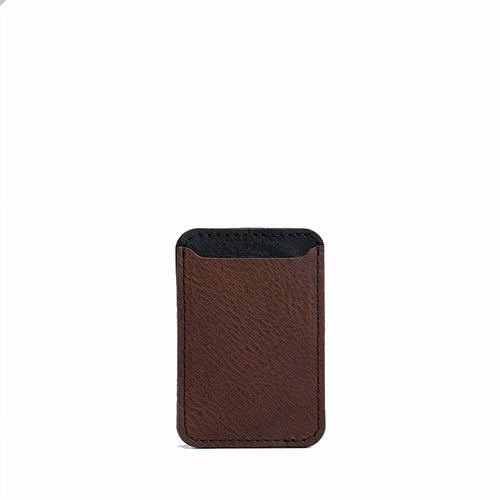Leather Wallet compatible with MagSafe - Two colors, handcrafted in brown leather, slim design for credit cards.